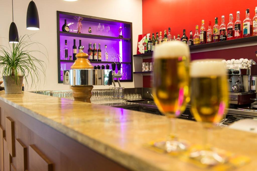 Hotel Kolping Мерано Экстерьер фото