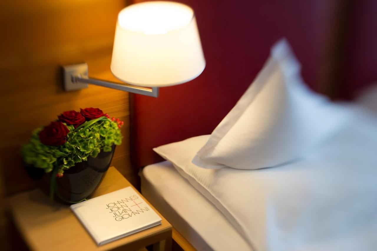 Hotel Kolping Мерано Экстерьер фото