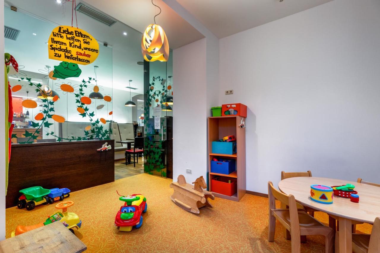 Hotel Kolping Мерано Экстерьер фото